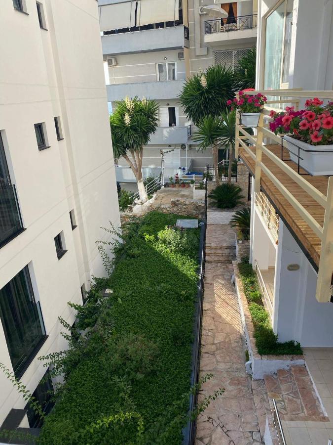 Apartamente Berti'S Garden Sarandë Exterior foto
