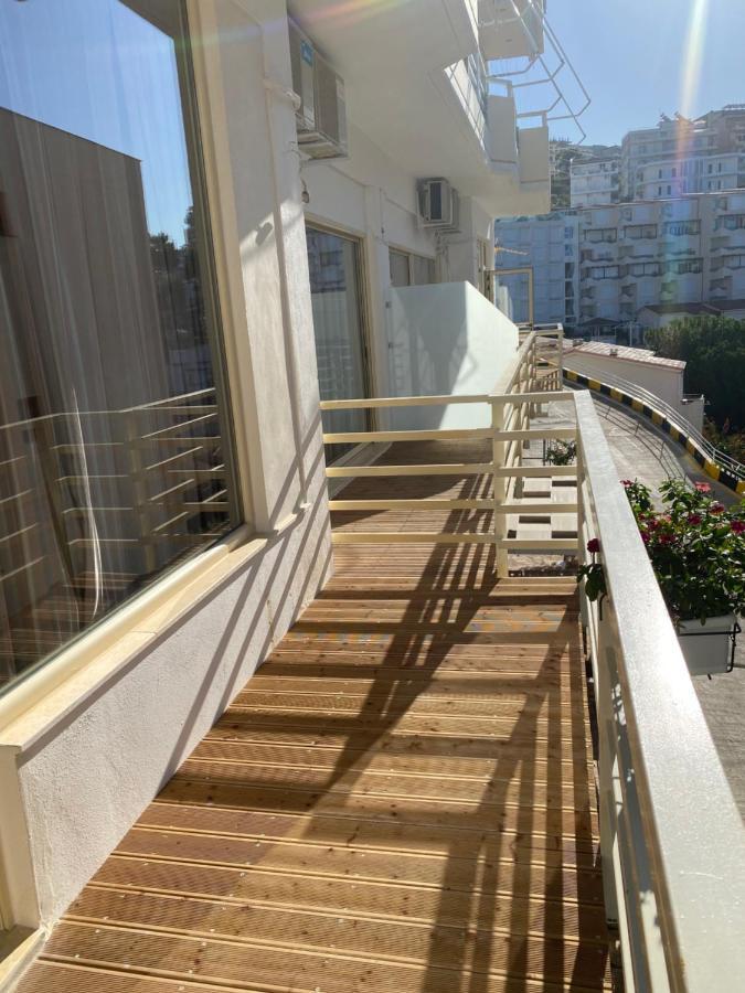 Apartamente Berti'S Garden Sarandë Exterior foto