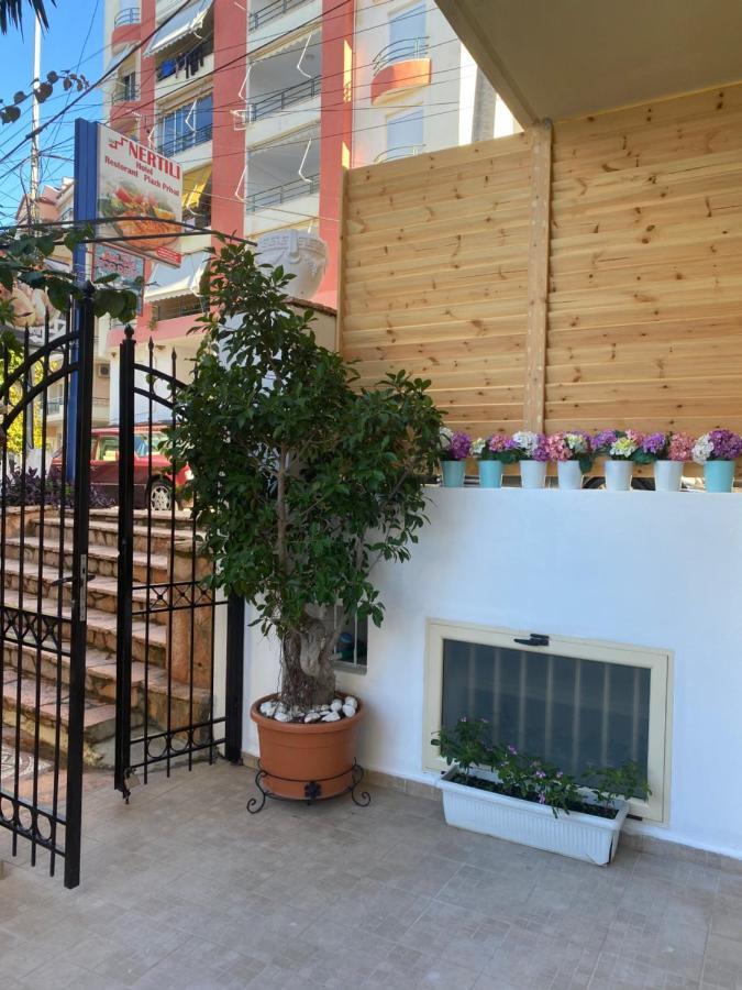 Apartamente Berti'S Garden Sarandë Exterior foto