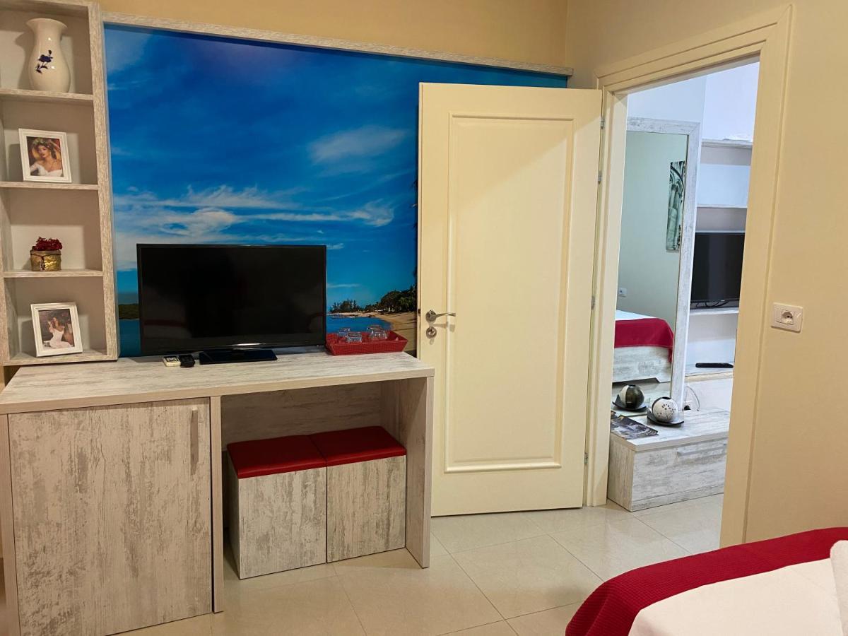 Apartamente Berti'S Garden Sarandë Exterior foto